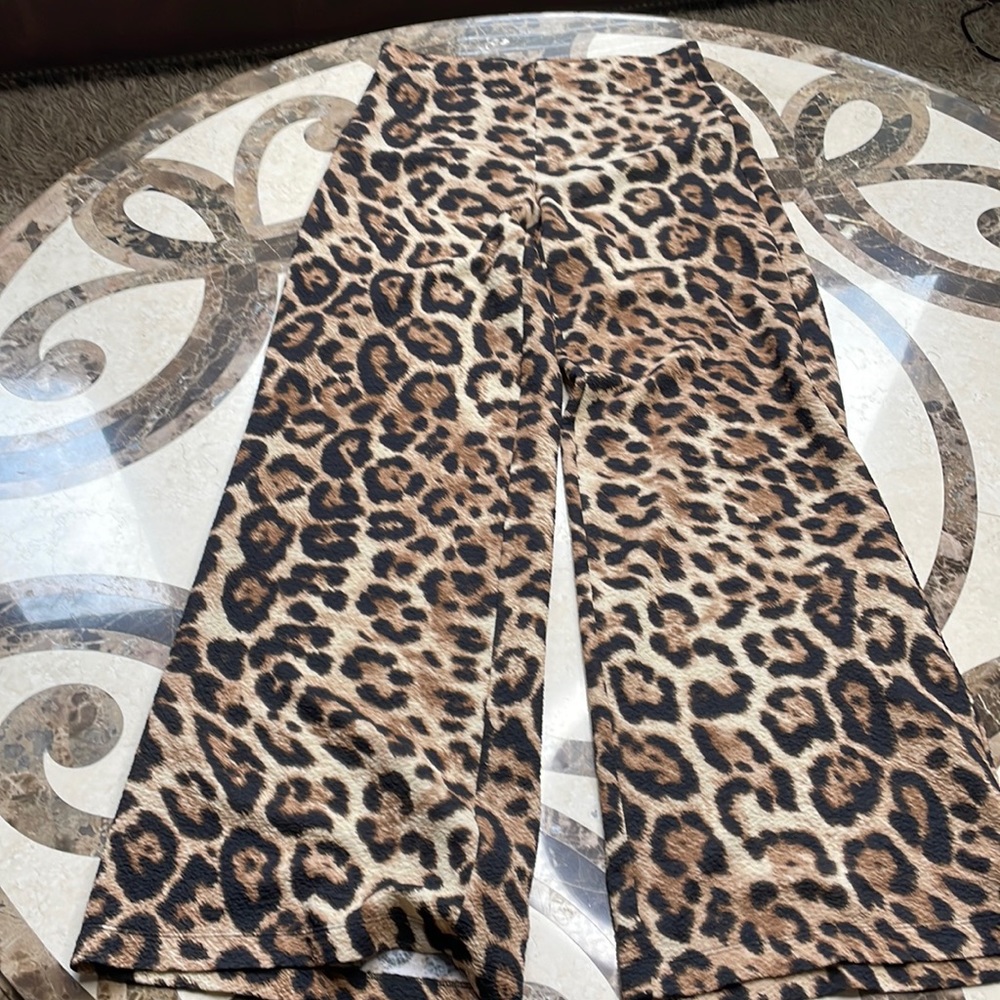 Kelly & Diane wild wide legged leopard print pants! So fun. NWOT.